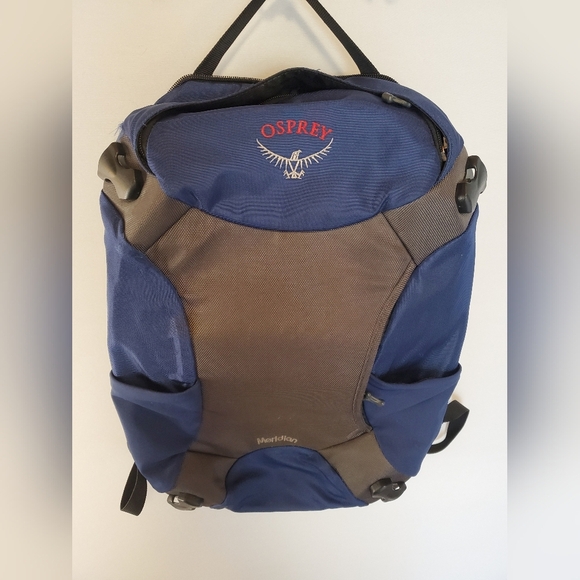 Osprey Blue and Gray Backpack - Picture 1 of 8